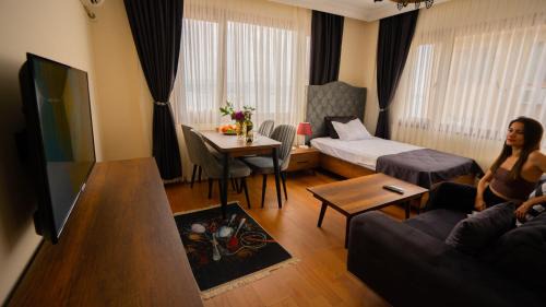 Kabatas Hotel | Istanbul Galata Port Modern Suite & Apartments Taksim