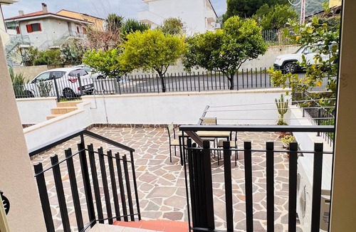 Sant'Andrea Apostolo dello Ionio House | Casa rita - beach house with garden and bbq grill