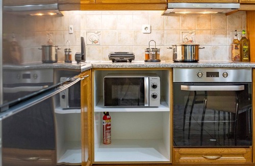 Nafplion City Centre Apartment | Johnny’s Three Bedroom Apartment nfor 2-8 people —5min from Nafplio center