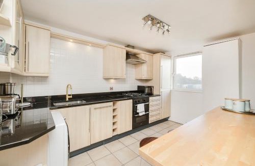 Old Town Apartment | JOIVY Stylish Apartment with Balcony in Old Town