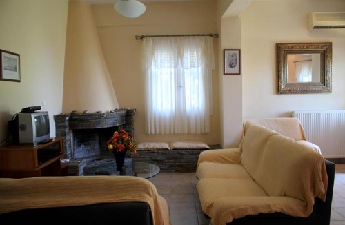Pylos-Nestoras Apartment | Jorgos 2