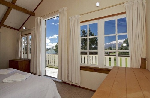 Rangataua Cabin | Kaha is a Large Warm Family Lodge