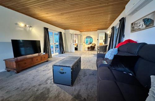 Kaikoura House | Kaikōura Mountain View Lodge
