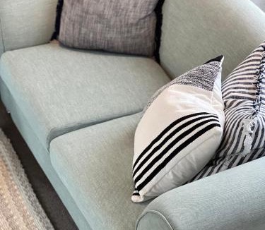 South Bay House | Kaikoura Blue haven in the bay