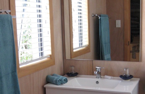 Tokomaru Bay House | Kaingarua - Simple styles 1 bedroom & a Chalet, in Paradise
