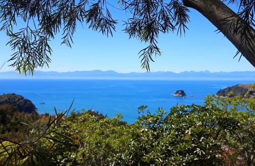 Ngaio Bay House | Kaiteri House - Kaiteriteri Holiday Home