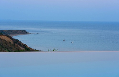 Eleios-Pronnoi Villa | Kaminia Blu A stunning luxury Villa Build above the golden sandy Kaminia Beach