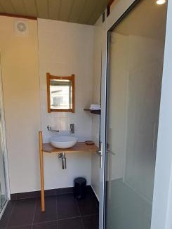 Alonnah House | Kaoru on Bruny