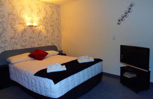 Paraparaumu Hotel | Kapiti Lindale Motel and Conference Centre