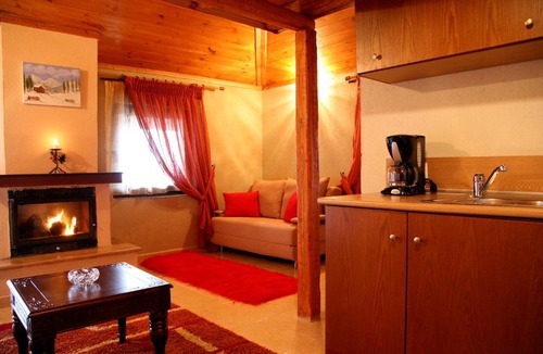 Aghios Athanasios House | Karavitis Guesthouse