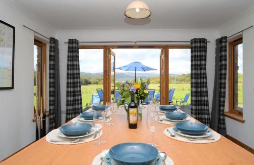 Tarbert House | Kennacraig Lodge