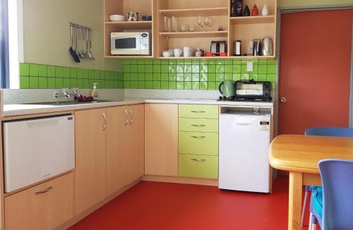 Manapouri House | Kepler Mountain View