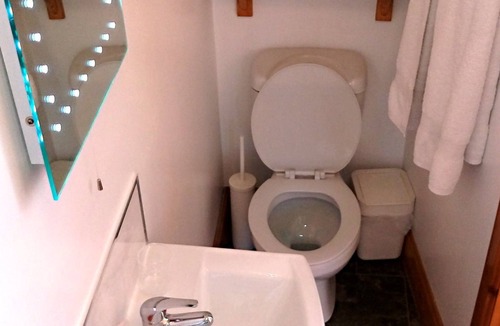 Airdrie House | Knight's Rest Guest House