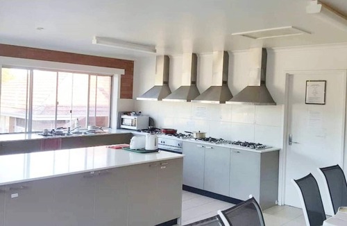 Sandy Bay Apartment | Knowledge Lodge, cozy studio apartment 3