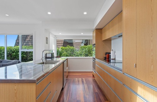 Bay of Plenty Region House | Kohi Point - Ohope Beachfront Holiday Home