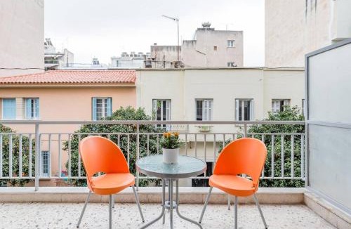 Filopappou Apartment | Koukaki Apartment with a Sunny Balcony, near the Acropolis