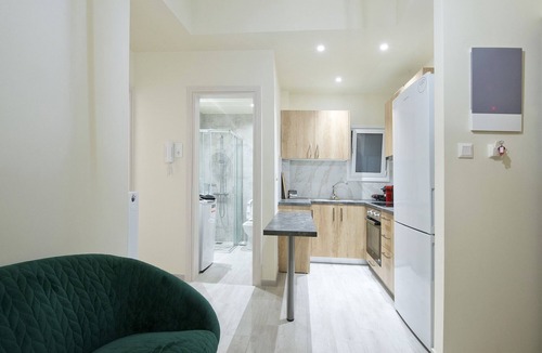 Koukaki Apartment | Koukaki Gem Cozy 1BR Renovated Apt near Center