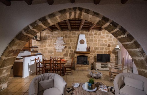 Koutouloufari House | Koutouloufari House "by Checkin"