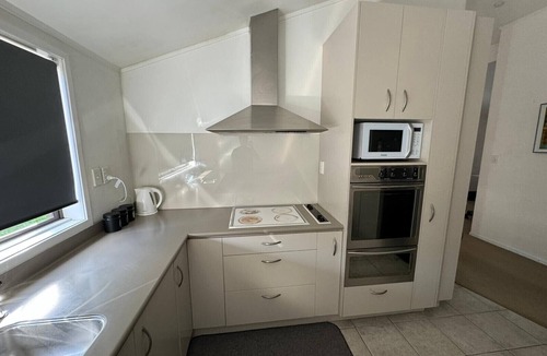 Huapai House | KTC Spacious 4BR Family Retreat