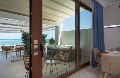 Kolymvari Apartment | Kyma beach accommodation Delfini apartment with spa jaccuzzi 6 guests