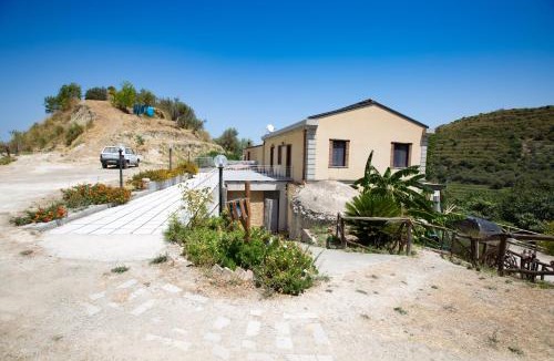 Patti House | La Casa Del Priore