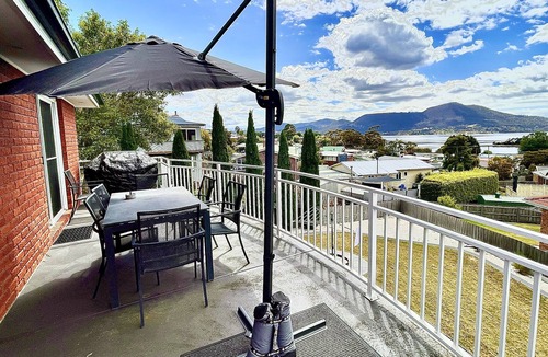 Berriedale House | La Chablisienne - Top Level