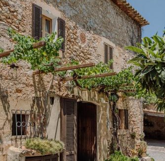 Urbanitzacio la Font House | La Font - Villas Trias