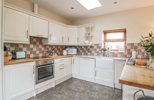 Lochmaben House | LAIRD HOUSE, family friendly, with open fire in Lochmaben