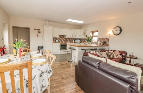 Lochmaben House | LAIRD HOUSE, family friendly, with open fire in Lochmaben