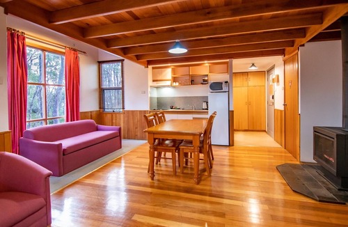 Lake St. Clair Cabin | Lake St Clair Lodge