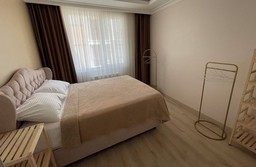 Kucukcekmece Apartment | Lakefront, Balcony View Near Sea