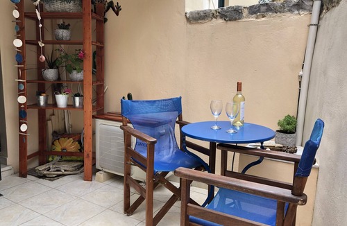 Rantatika Apartment | Lakkos Studio with Pool close to Lakka