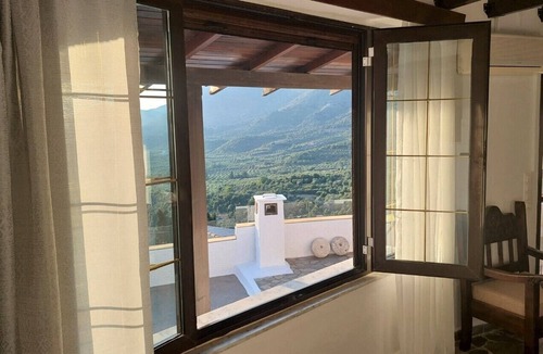 Mourtzana Villa | LALES HOUSE Relaxing villa with amazing view