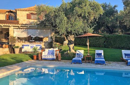 Lithakia Villa | Lalla Luxury Villa with Private Pool, Sea View & Spacious Garden