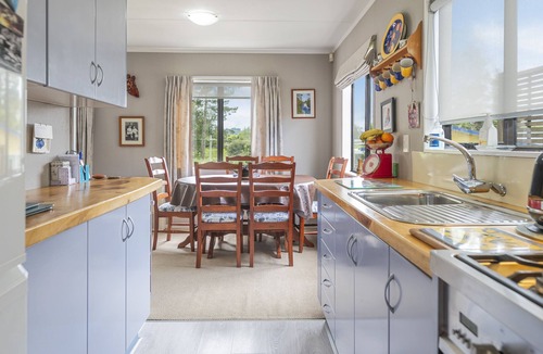 Ngongotaha House | LANCASHIRE FOLD A COSY WELL EQUIPPED COTTAGE FOR 4 WITH GREAT REVIEWSn