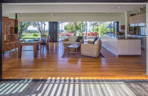Hurunui District House | Lansdowne Farm Lodge