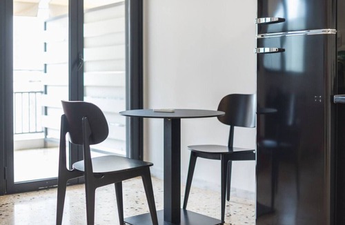 Psirri Apartment | Large And Bright Studio w/Balcony In City Center