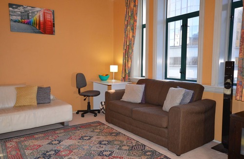Te Aro Apartment | Large CBD Apartment (v12)