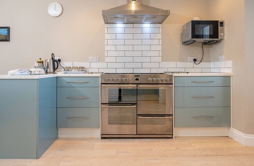 Monreith Cottage | Larroch Farmhouse - a house that sleeps 10 guests in 5 bedrooms