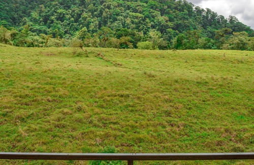 Toro Amarillo House | Las Reinas, spectacular cabin