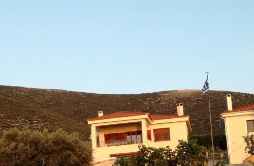 Kymi-Aliveri House | Lazy Farm