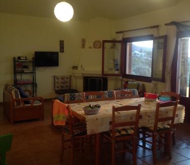 Kymi-Aliveri House | Lazy Farm
