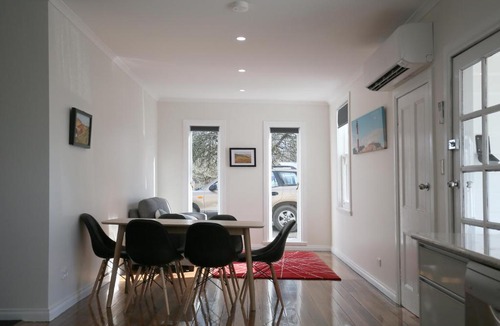 Relbia House | Leichhardt Cottages