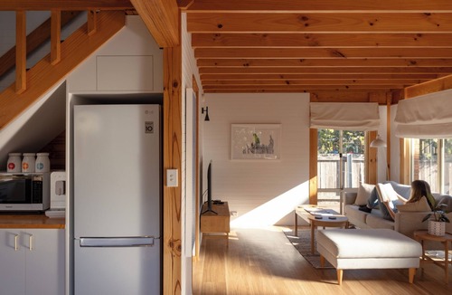 Bellerive Cottage | Lemon Tree