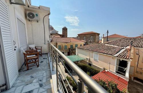 Karlovassi Apartment | Lemontree Retreat