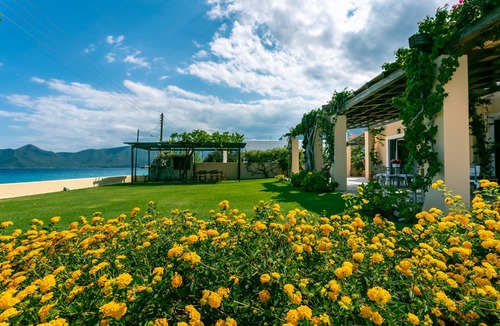 Leonidio Villa | Leonidio Beachfront Family Villa