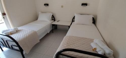 Leonidio Bed & Breakfast | Leonidio Rocks