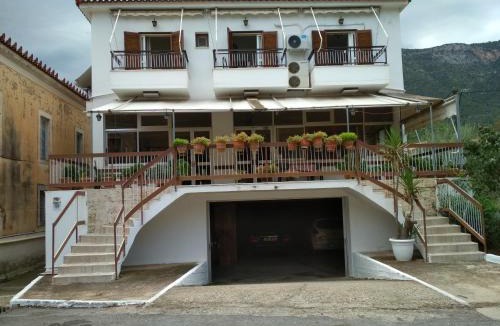 Leonidio Bed & Breakfast | Leonidio Rocks