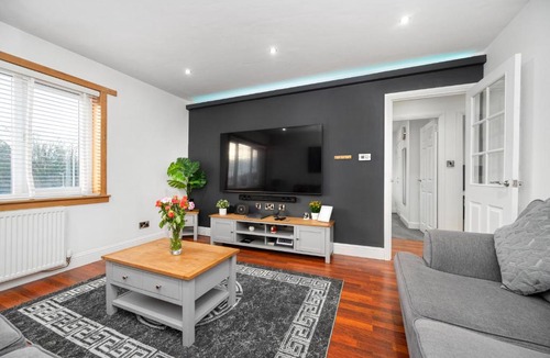 Dunfermline Apartment | Leys Park Executive Apartments
