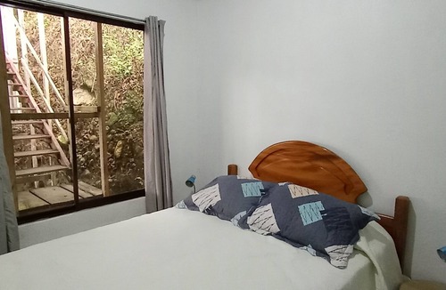 La Lindora Bed & Breakfast | Lindora Ranch